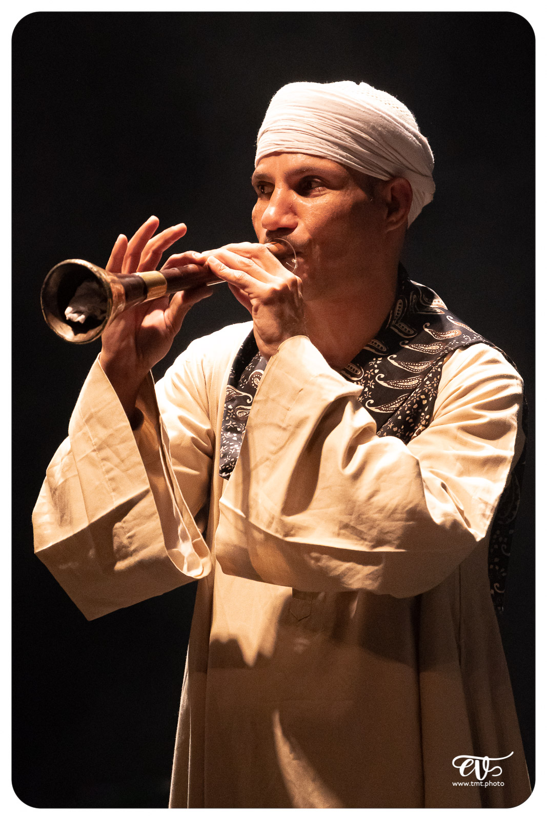 DANS LE CERCLE DES HOMMES DU NIL - CENTRE MEDHAT FAWZY DE MALLAW